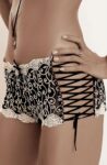 roza_ginewra_black_bra_shorts_close_up.jpg