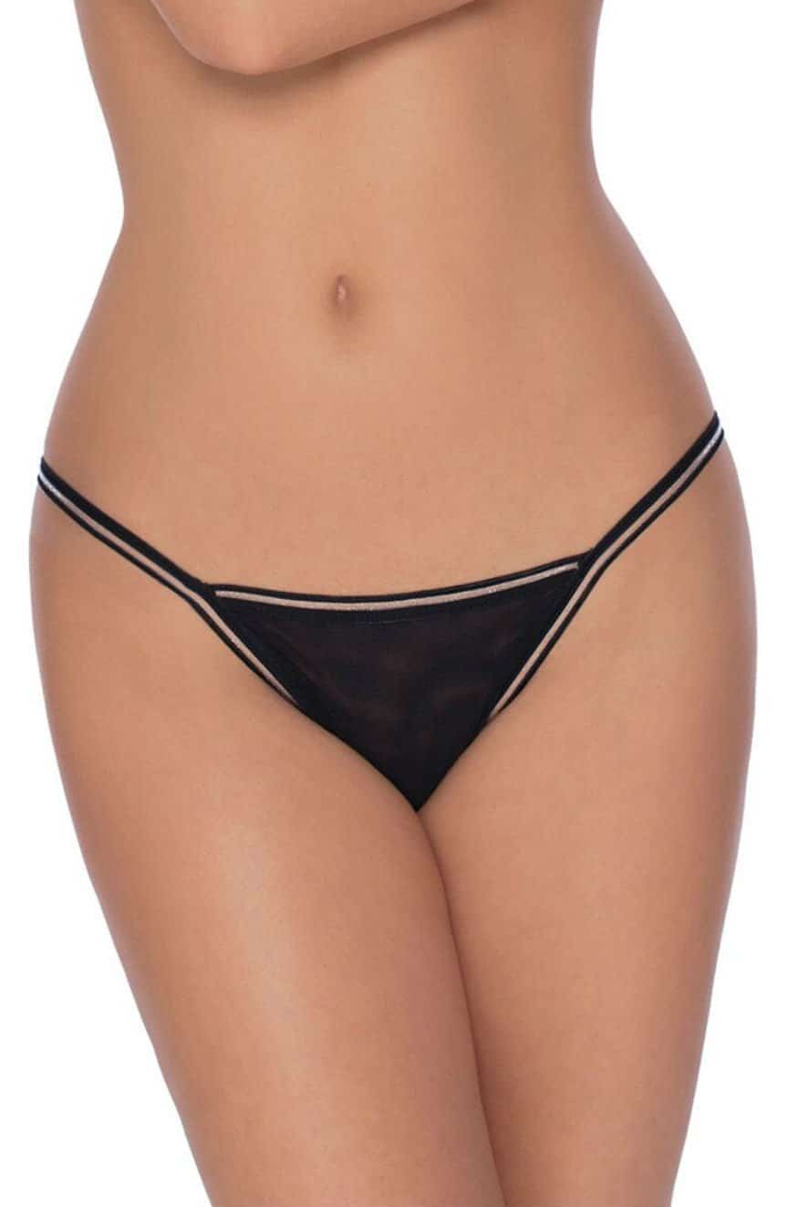 roza_fiona_black_close_up.jpg