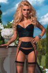 roza_ilaris_brief_thong_suspbelt_close_up_2.jpg